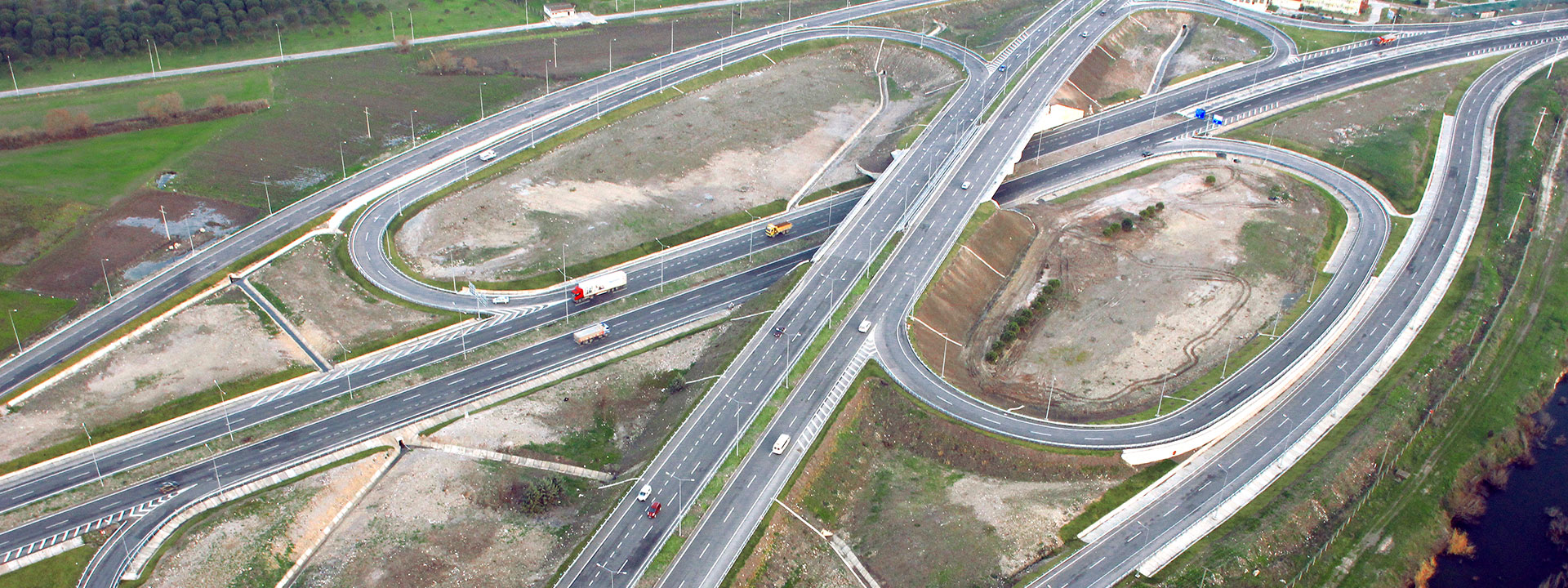 Slider 21 – Yol İnşaatı